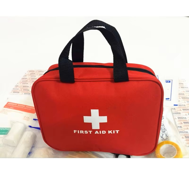EHBO-kit met compacte en licht - First Aid Bag Kit recensie en prijs